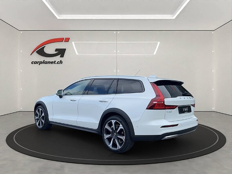 Volvo  Cross Country 2.0 B5 Ultimate AWD